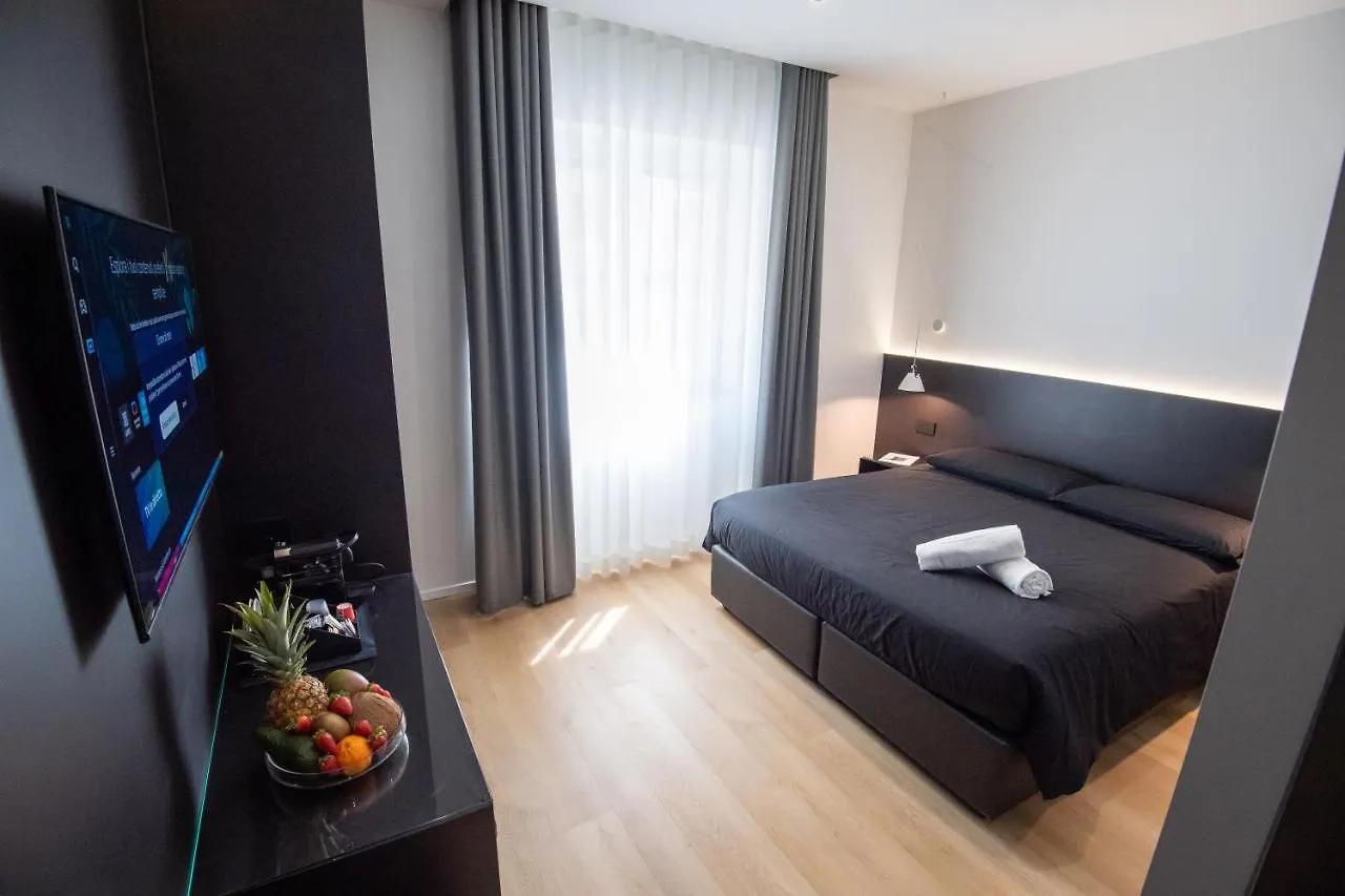Guest house Contemporaneamente 147 - Modern & Comfort Rooms Bari Italy